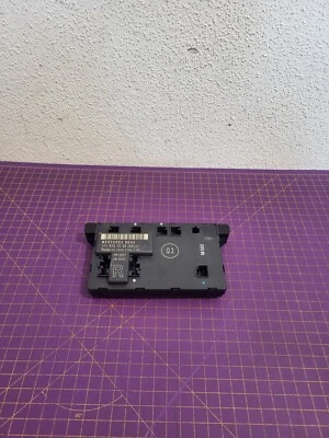 Mercedes-Benz Passenger Door Control Module - (171-820-72-26)_0.2_5 - Image 1 of 4