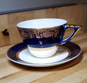Vintage 8oz Aristocrat Blue Damasine Cup/Saucer by Salem China Co. 23 Karat Gold - Picture 1 of 5