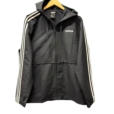 Jaqueta Adidas Essential Windbreaker masculina grande com capuz preta branca 3 listras  - Imagem 1 de 4