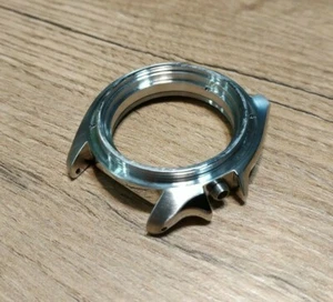 Seiko SKX 007 Case, Replacement or Aftermarket, Ideal for MOD, Drilled lugs - Picture 1 of 4