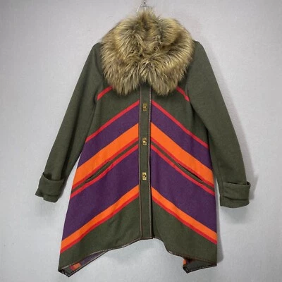 Chaqueta Cartonnier Anthropologie para mujer pequeña verde a rayas cuello de piel capa de lana Foto 1 de 4