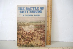 ~THE BATTLE OF GETTYSBURG~A GUIDE TOUR~SOFTCOVER BOOK~96 PAGES~1966~ - Bild 1 von 10