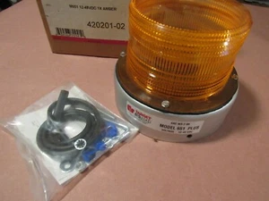 TARGET TECH MODEL 651 ORANGE STROBE BEACON LIGHT 115VDC - Picture 1 of 3