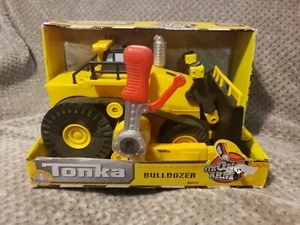 Tonka Strong Arm Bulldozer 2009. New In Box !!!! - Picture 1 of 4