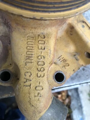 Cat C7S Water Pump OEM-Part# 203-6093 and or 226-6051. NOTE: THIS PUMP IS A CORE - Image 1 of 4