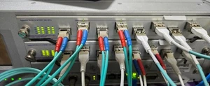 Spirent Testcenter 2 piezas CV-10G-S8 y SPT-3U con paquete Lic, probado. (F/N 4,66) - Imagen 1 de 8