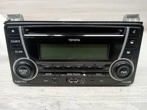 TOYOTA HIACE STEREO/HEAD UNIT SINGLE DISC CD PLAYER (P/N ON FACE 22840), TRH/KDH - Picture 1 of 13