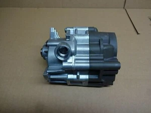 Ölpumpe Motorölpumpe Original Mercedes OM654 A6541800801 A6541800101 NEU - Picture 1 of 3