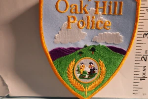 police patch  OAK HILL POLICE  WEST VIRGINIA  YELLOW BORDERS - Picture 1 of 1