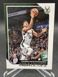 2018-19 Panini NBA Hoops Giannis Antetokounmpo Milwaukee Bucks #4 - Imagen 1 de 2