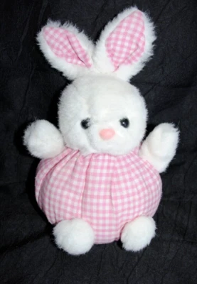 🍀 Doudou Lapin PAMPERS Blanc Carreaux Rose Boule Yeux Nez Durs Peluche 23 Cm - Photo 1/2
