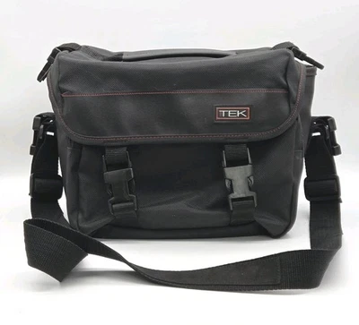 Bolsa tiracolo acolchoada modelo 4603 preta para câmera e lente TAM TEK  - Imagem 1 de 4