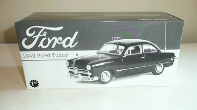 First Gear 19-2651 DieCast 1/25 Scale 1949 Ford Tudor FDNY Chief Car - Image 1 of 4