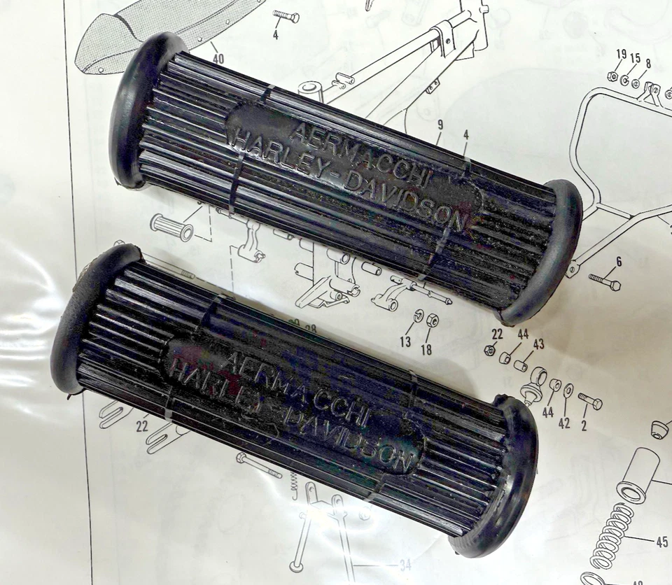 AERMACCHI  HARLEY FOOTREST PADS 50942-65P 65-72 M65 73-75 Z90 68 early 69 RAPIDO - Image 1 of 1