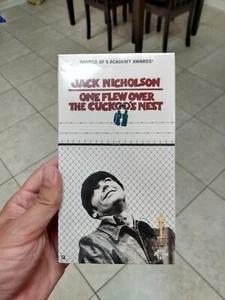 One Flew Over the Cuckoos Nest VHS SEALED - Picture 1 of 3