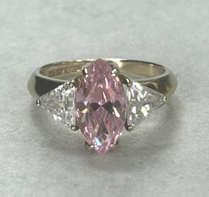 9ct Yellow Gold Ring Cubic Zirconia Stones Pink & White Hallmarked Ring Size K - Picture 1 of 10