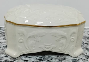 LENOX PORCELAIN MUSIC BOX - Picture 1 of 4