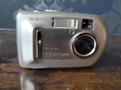 Kodak EASYSHARE CX7300 3.2MP Digital Camera - Silver - Image 1 of 4