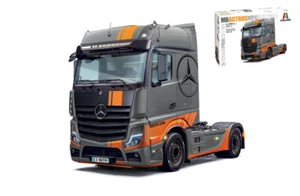 MERCEDES ACTROS MP4 BIG SPACE GRAND PRIX EDITION KIT 1:24 - Foto 1 di 1