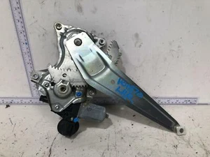 Ventana trasera izquierda Toyota Corolla Reg/Motor ZRE172 Sedán 12/13-06/19 85710-0K010 - Imagen 1 de 3