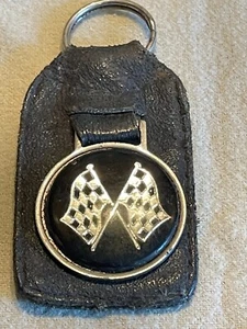 VINTAGE LES LESTON LEATHER KEYRING KEY FOB MINI BMC FORD VAUXHALL AUSTIN - Picture 1 of 4