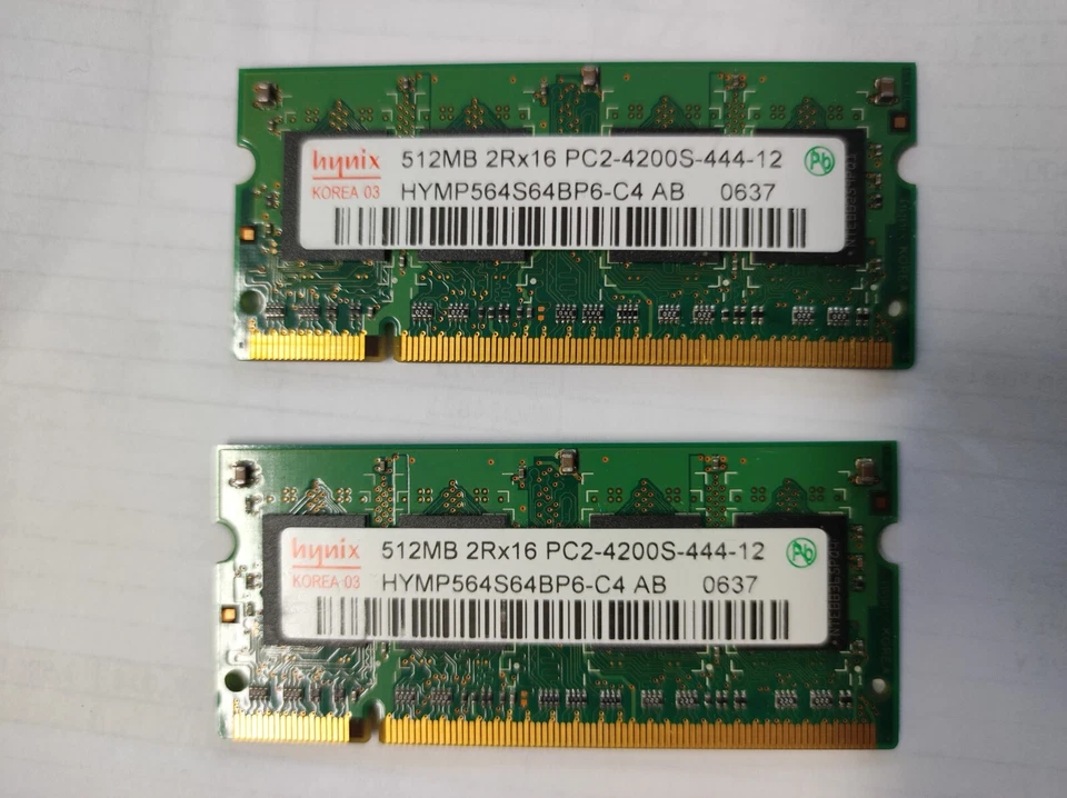 1GB RAM SODIMM 2x512MB DDR2 533MHz 4200S Hynix HYMP564S64BP6-C4 per notebook - Immagine 1 di 1