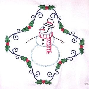 VINTAGE SNOWMAN AND HOLLY PATTERN MACHINE EMBROIDERED FLOUR SACK DISH TOWEL - Imagen 1 de 2