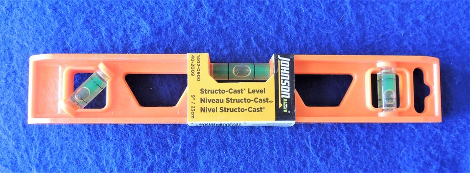 1 Plastic Structo-Cast Surface Level 9" (23cm) Johnson #1402-0900-40-2009 *New* - Image 1 of 1