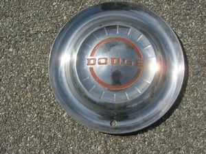 One genuine 1952 Dodge Coronet Meadowbrook 15 inch hubcap wheel cover - Picture 1 of 23
