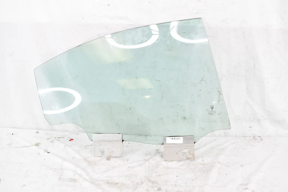 Fabricante de equipos originales Maserati Ghibli 2014-2021 puerta trasera derecha pasajero puerta lateral ventana auto vidrio Foto 1 de 4