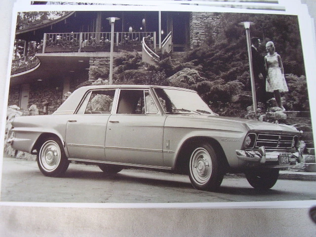 Studebaker Cruiser 1966 sedán 11 X 17 foto imagen  Foto 1 de 1