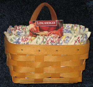 Longaberger Hanging Small KEY Basket w/ Floral fabric liner & plastic protector - Picture 1 of 5