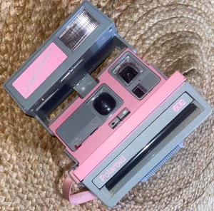 VTG Rare Polaroid Cool Cam 600 Instant Film Photo Camera Pink And Grey Works! - Picture 1 of 9