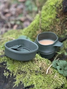 Dutch Army Surplus Folding Cup Plastic Camping Walking Lightweight Compact Mug - Foto 1 di 6