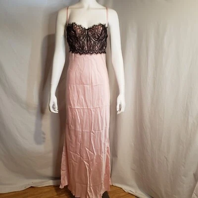 Maxi Camisón Victoria's Secret de Seda con Aros Sin Mangas Medio Rosa Negro Encaje Foto 1 de 4