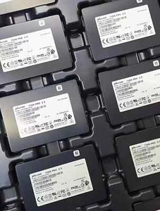 Micron 7300 PRO 7.68TB SSD U.2 2.5" NVMe PCIe Gen3 x4 MTFDHBE7T6TDF-1AW1ZABYY - Afbeelding 1 van 3