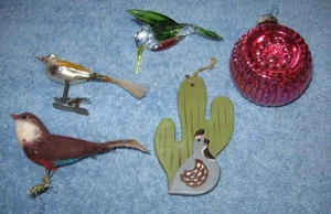 Vintage 5 Stück Weihnachtsschmuck; Vögel mundgeblasen Glas Kolibri Kaktus Wachtel - Bild 1 von 14