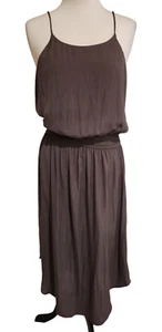 Women's size 12 khaki green shirred waist dress made by Witchery - Picture 1 of 3