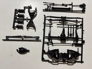 Model Car Parts Monogram 1967 Chevrolet Corvette 1/12 miscellaneous suspension - Picture 1 of 2