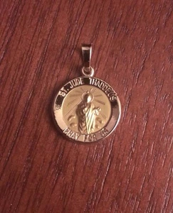 14K GOLD SMALL HOLLOW SAINT/ST JUDE THADDEUS MEDAL CHARM  PENDANT - 0.9 GRAMS - Picture 1 of 6