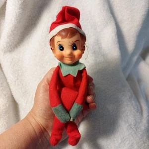 Vintage Knee Hugger Elf Santa Figure - Picture 1 of 7