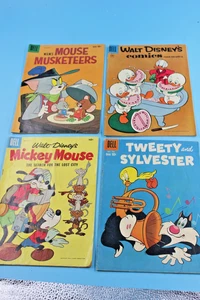VIER VINTAGE DELL DISNEY COMICS BÜCHER - Bild 1 von 8