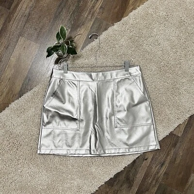 Minifalda A New Day M metálica plateada imitación cuero cintura alta línea A nueva sin etiquetas Foto 1 de 4