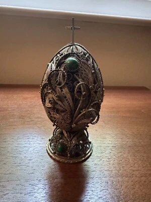 Silver Filigree Egg With Malachite Stone - Image 1 of 2