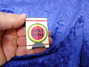 POSACENERE TASCABILE VINTAGE 1950 LUCKY STRIKE SIGARETTE - Foto 1 di 7