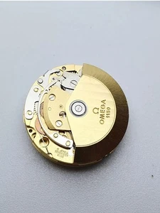 Omega 1150 Movement 17 Jewels ETA 7751 - Works - Parts - Picture 1 of 4