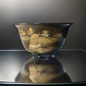 ANTIQUE / ANTIQUE JAPANESE BRONZE METAL ETCHED FOOTED BOWL MOUNTAIN SCENERY RARE - Picture 1 of 12