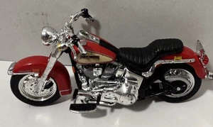 Harley Davidson Diecast Motorcycle by Maisto In Good Condition! - Picture 1 of 6