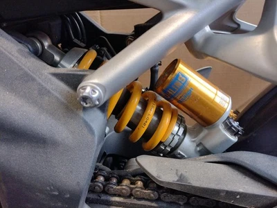 2021 TRIUMPH SPEED TRIPLE 1200 RS RIPLE 1200 RS REAR SHOCK ABSORBER SUSPENSION - Image 1 of 4