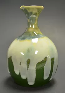 100% Hand Made Color Glaze Pottery Vase 5 1/4" H x 3 3/4" W GMD-17 - Bild 1 von 2